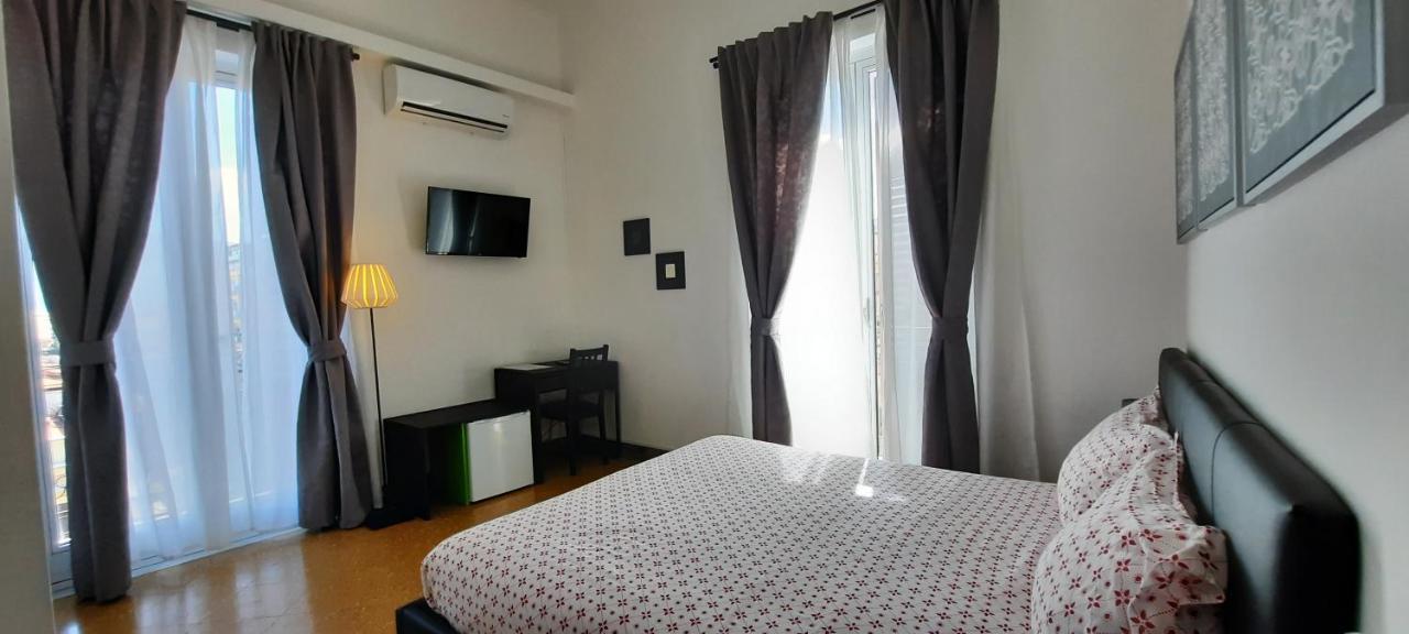 Politeamari Hotell Palermo Exteriör bild