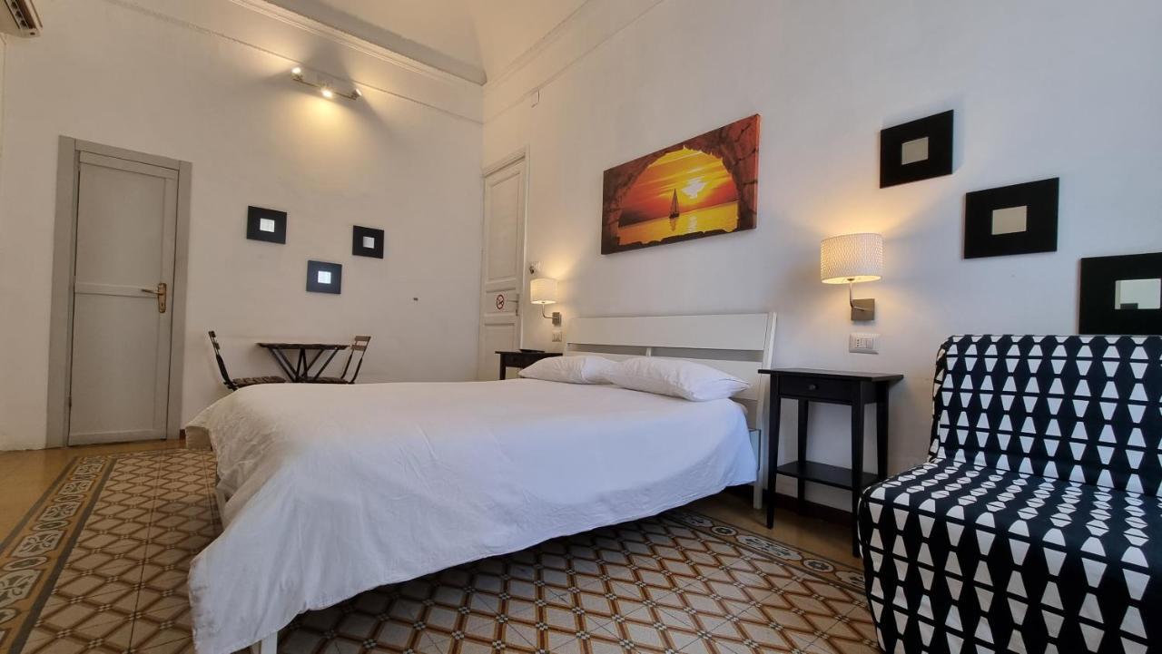 Politeamari Hotell Palermo Exteriör bild