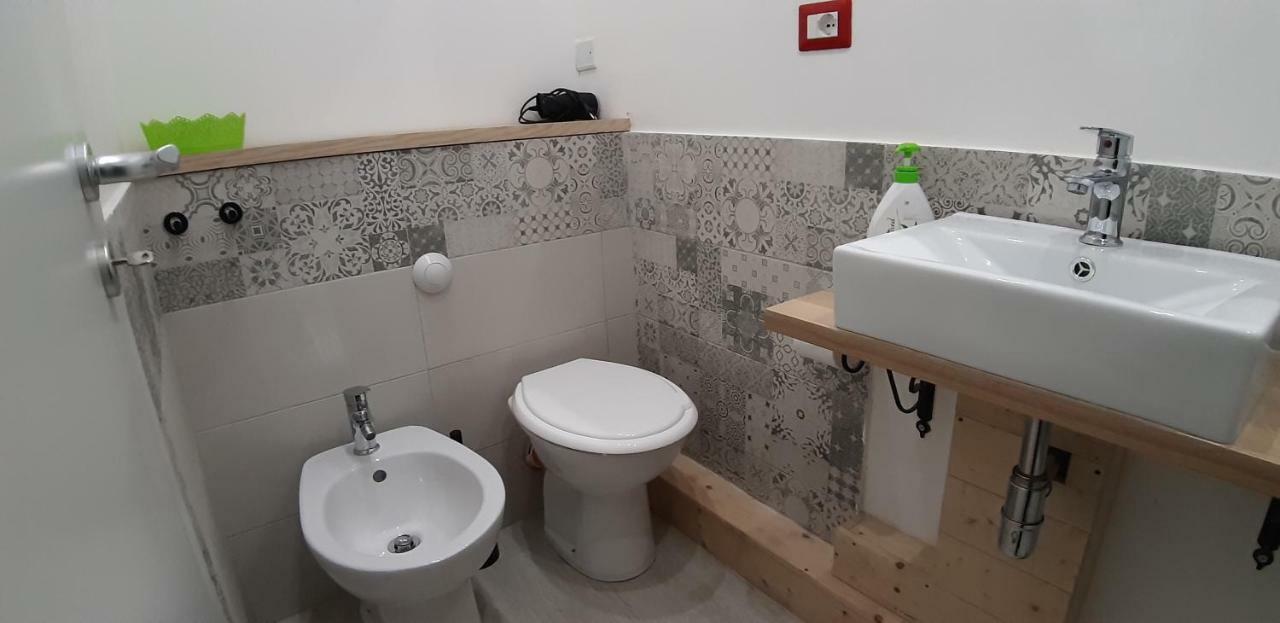 Politeamari Hotell Palermo Exteriör bild